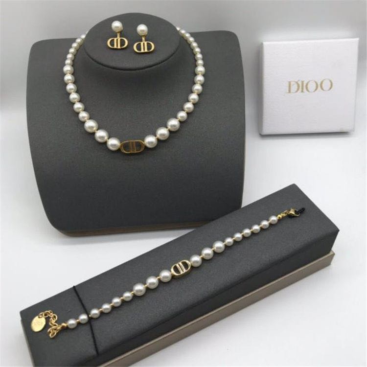 Real Natural Pearl Necklace with Christian Dior charm modern classic  elegant design limited stock ready stock  Shopee Malaysia