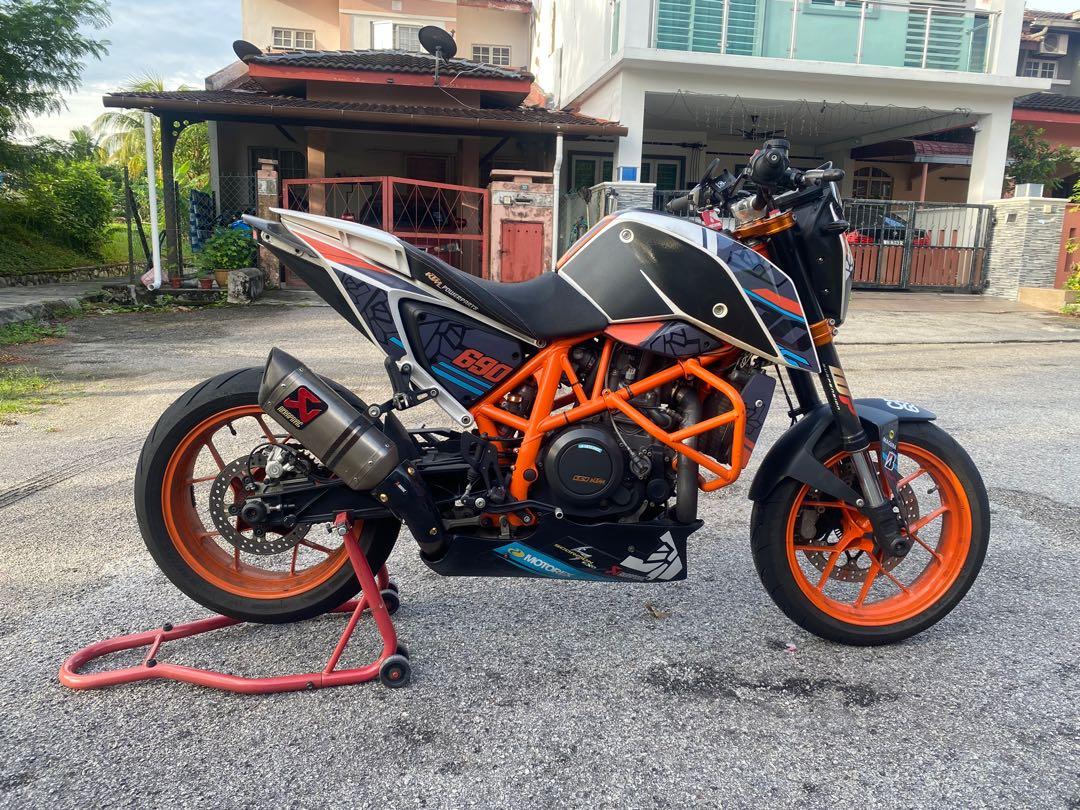 690 2025 r duke