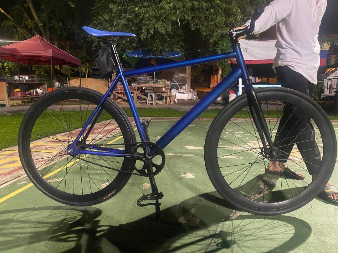 Fixie Size 700 28 Sports Equipment Bicycles Parts Bicycles on