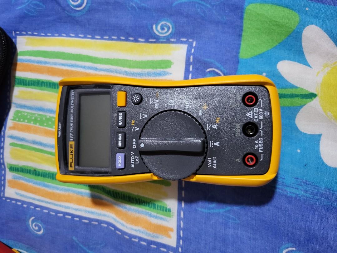 Fluke Meter Set, TV & Home Appliances, Electrical, Adaptors & Sockets