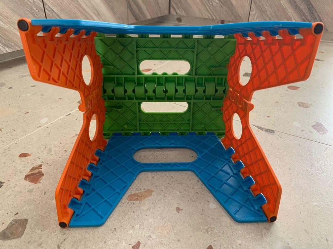 Foldable stool (Category: Bathroom & Kitchen Fixtures) located in Singapore. Submitted by i12travelez (Listing ID 1123539768, Image 2). Description: New foldable stool # good for kids # picnic # kitchen tools.
