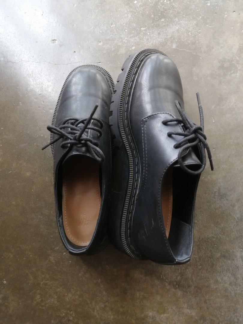 H&m leather shoes top