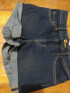 (Category: ) located in . Submitted by wellovedclothes08 (Listing ID 1123621635, Image 1). Description: .