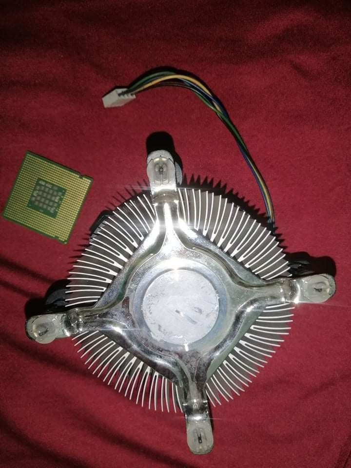 Intel PENTIUM 4(MALAY) with heatsink, Computers & Tech, Parts