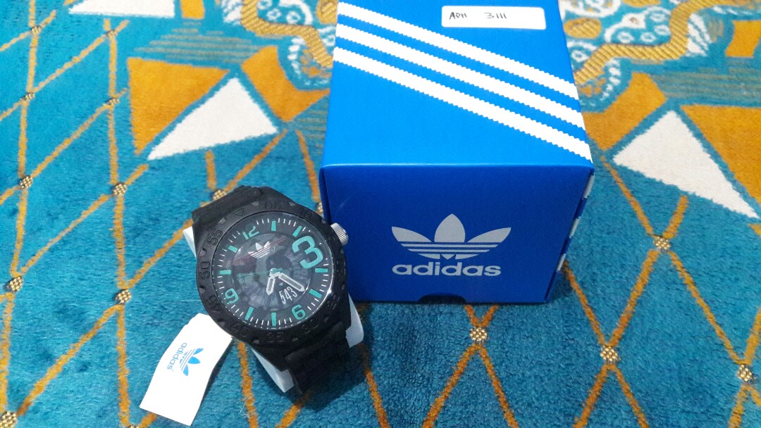 Jam Tangan Adidas Original Fesyen Pria Jam Tangan Di Carousell