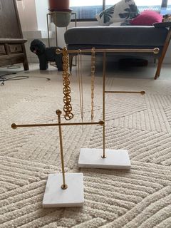 (Category: ) located in . Submitted by preloved_luxgoods (Listing ID 1123577416, Image 1). Description: .