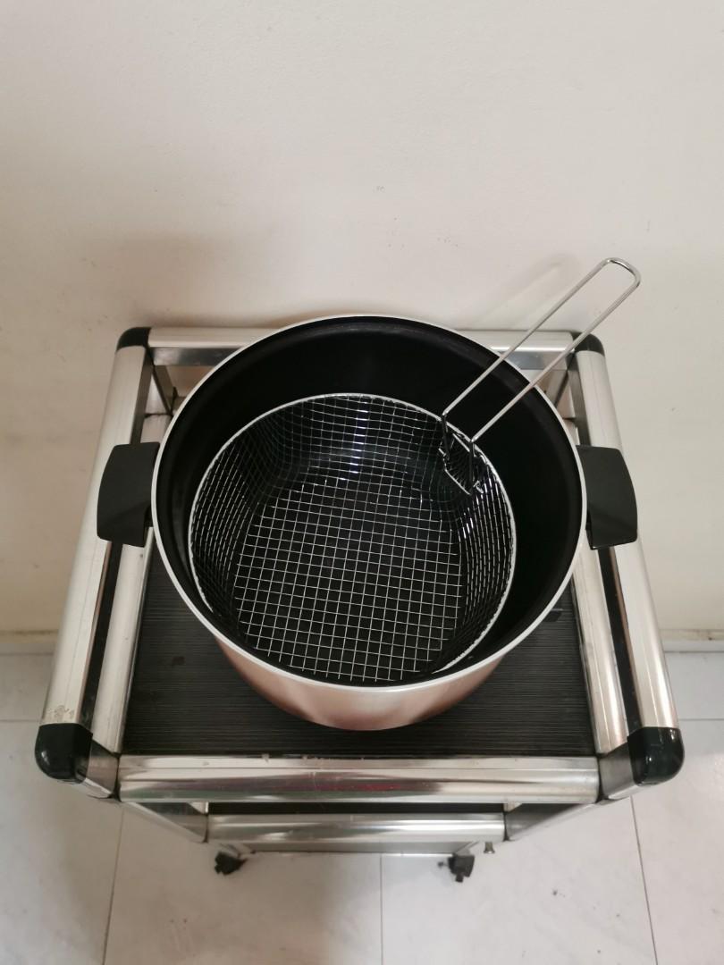 Kambrook Deep Fryer, Furniture & Home Living, Kitchenware & Tableware