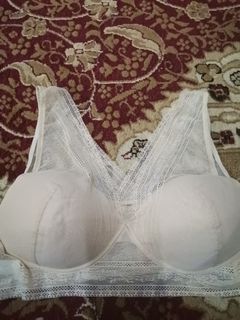(Category: ) located in . Submitted by lilttlecabin (Listing ID 1123648247, Image 1). Description: .