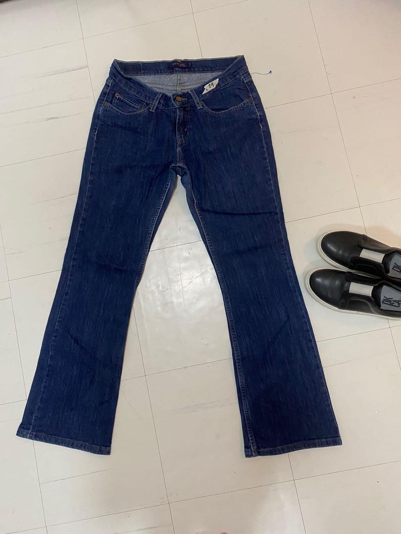 Levi's 528 curvy bootcut jeans hot sale