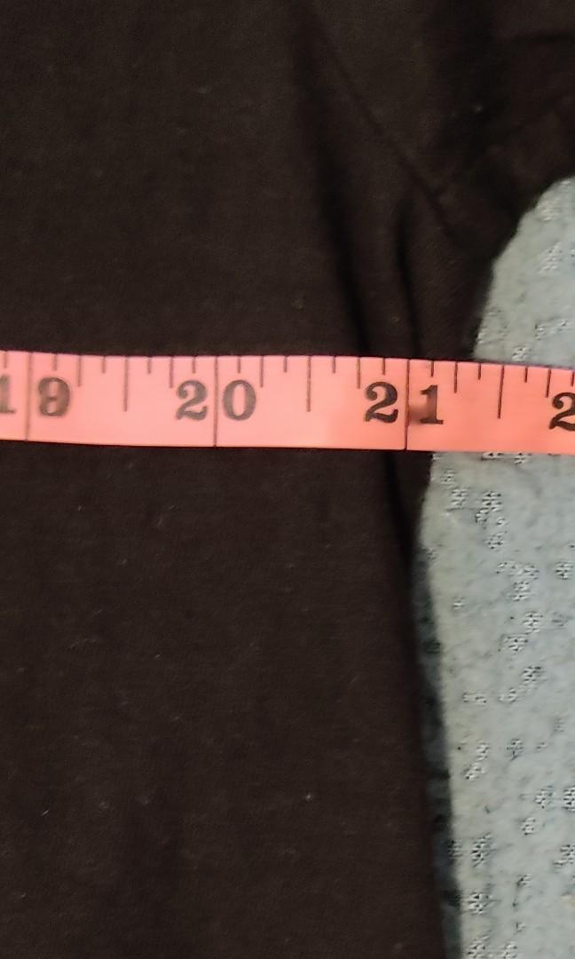 Michael Jackson tshirt (Category: Tshirts & Polo Shirts ) located in Paranaque City. Submitted by 05.11minimalist (Listing ID 1123626048, Image 3). Description: Micheal Jackson design Tultex hard tag tshirt. Size L on tag. Unused. Washed, then stored. In excellent condition..