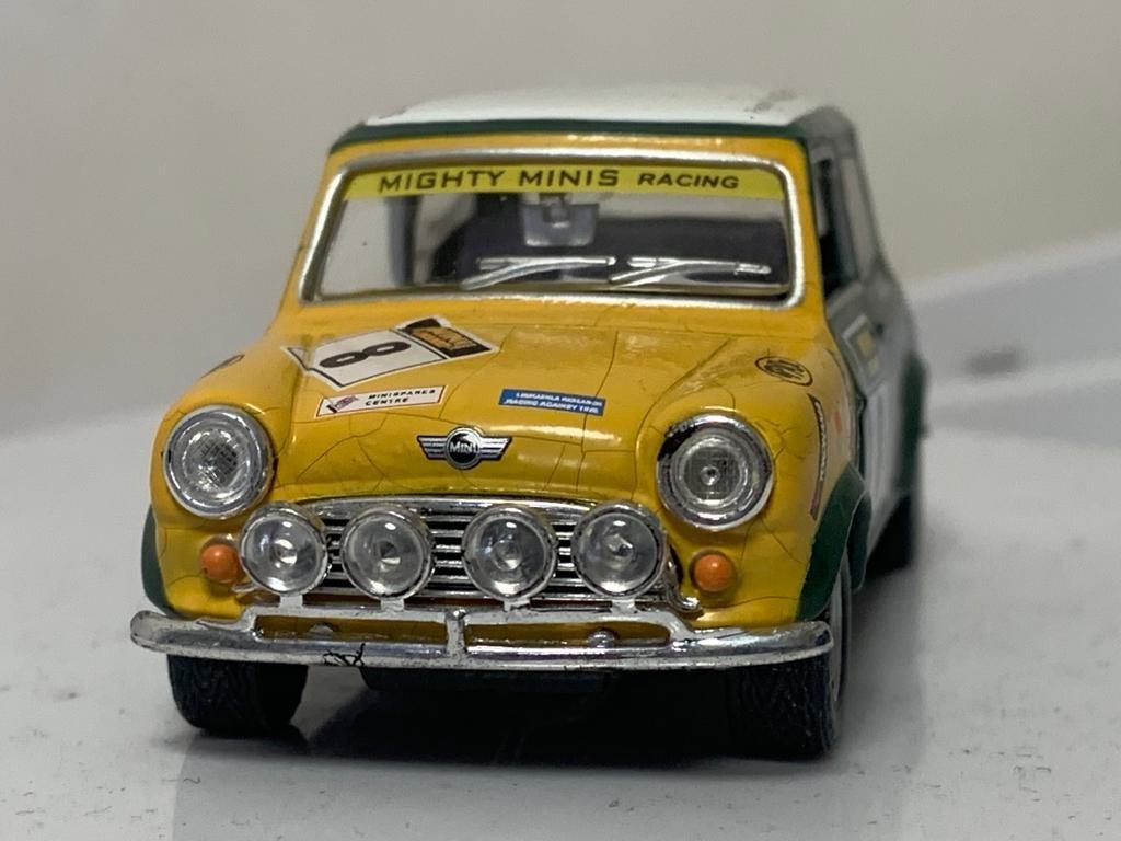 MINI COOPER RALLY CAR - MIGHTY MINIS RACING SCALE 1:43 (Geoffrey Taylor ...