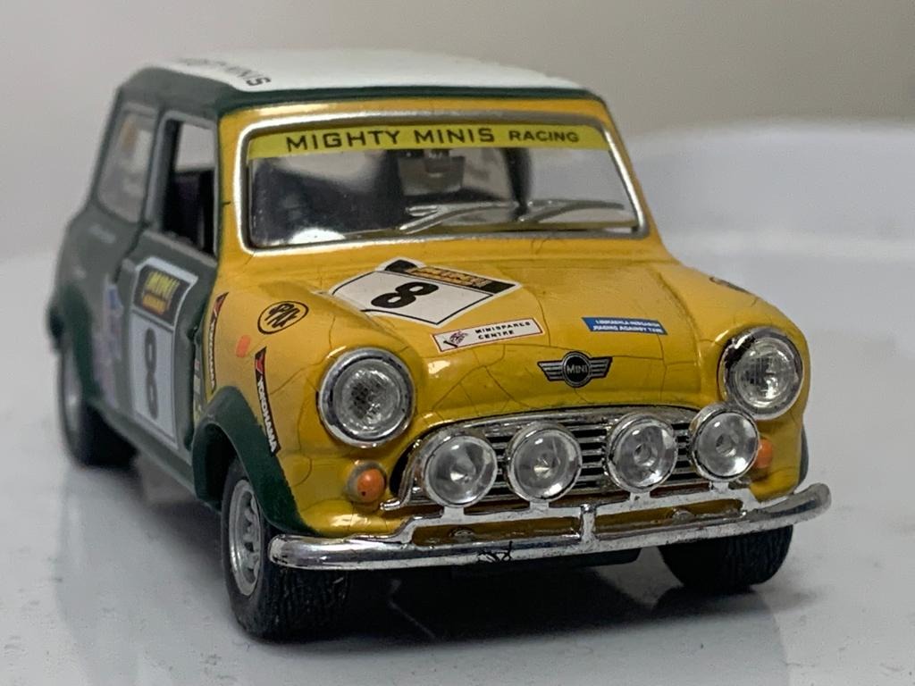 MINI COOPER RALLY CAR - MIGHTY MINIS RACING SCALE 1:43 (Geoffrey Taylor ...