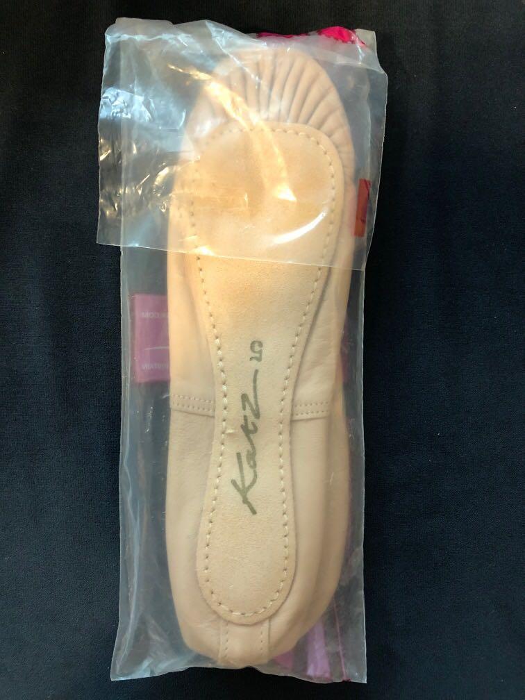 New Katz Leather soft ballet shoes, Women's Fashion, Footwear, Flats on