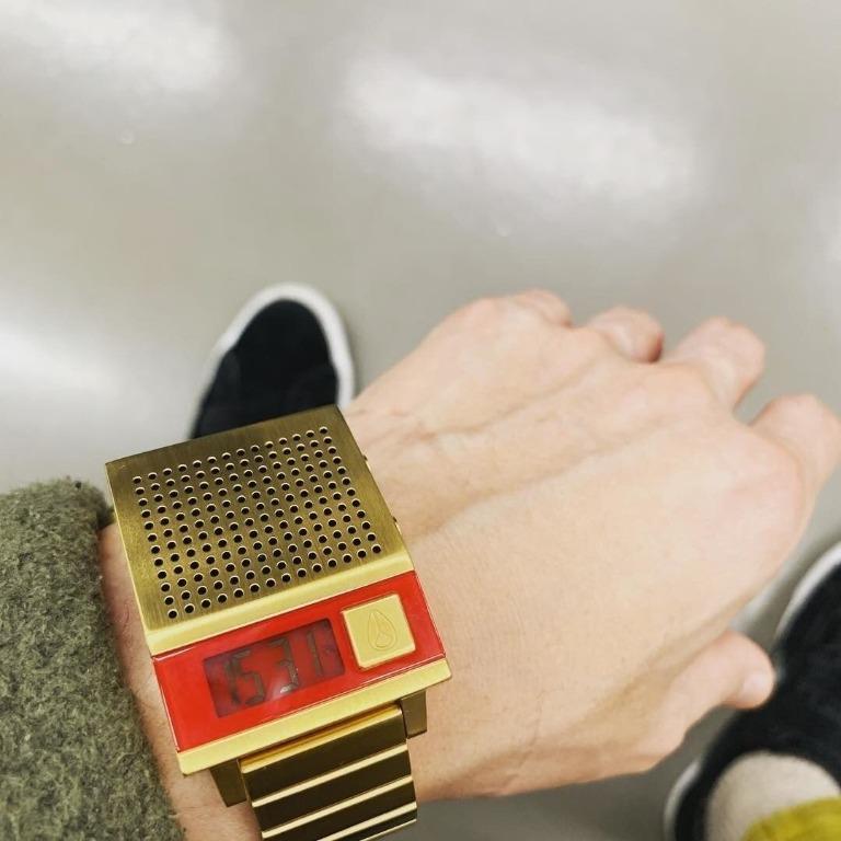 Nixon dork best sale too watch