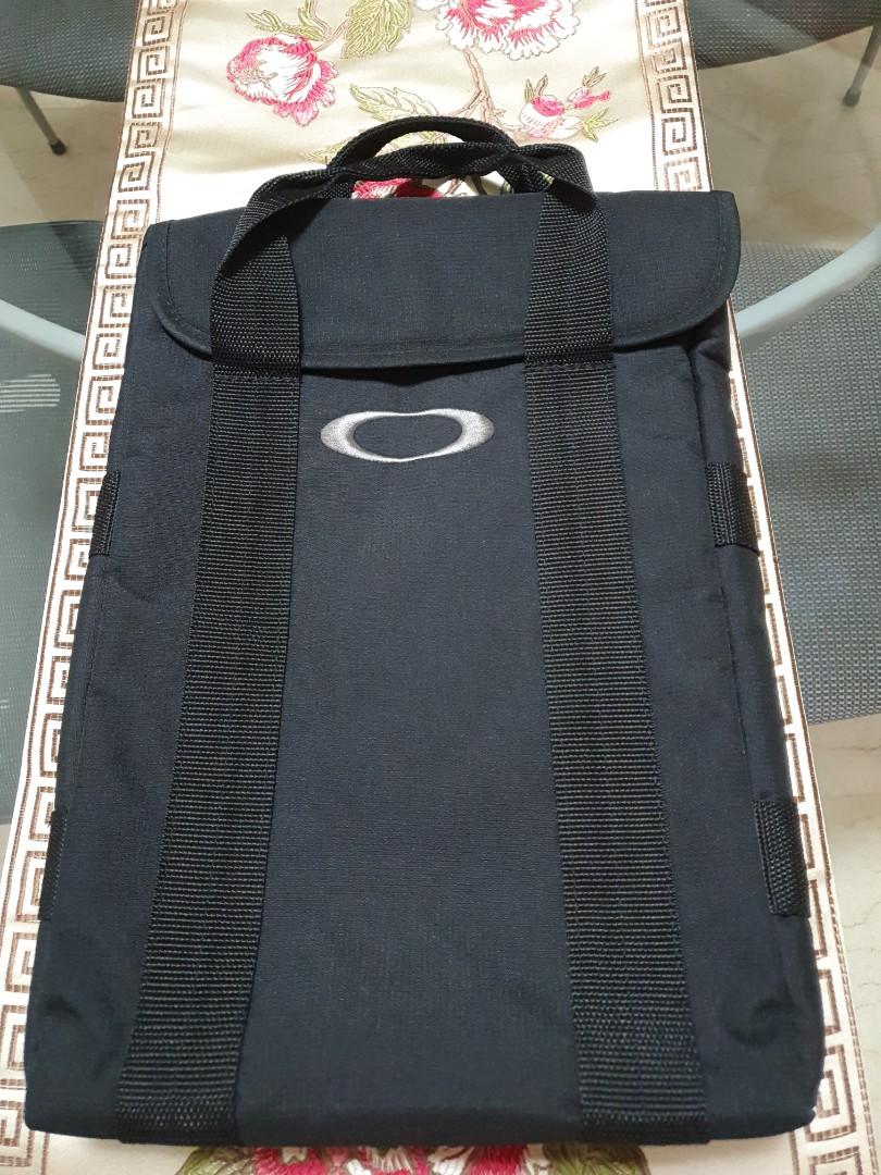 Oakley Laptop Bag/ Sleeve, Computers & Tech, Parts & Accessories