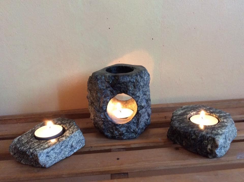 OIL BURNER & ESSENTIAL OILS (Category: Home Fragrance) located in Munoz. Submitted by _ndrei (Listing ID 1123676861, Image 1). Description: ✅Essential Oils (Lavender, Chamomile, Peppermint, Eucalyptus, Citronella, Apple & Bamboo Scents) ✅Oil Burners ✅Tea Light Candles .