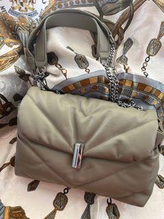 Puffy green quilted bag