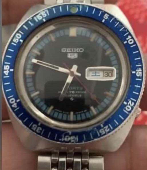 Seiko 6106 8120 Sport Diver rare blue dial, Men's Fashion, Watches &  Accessories, Watches on Carousell