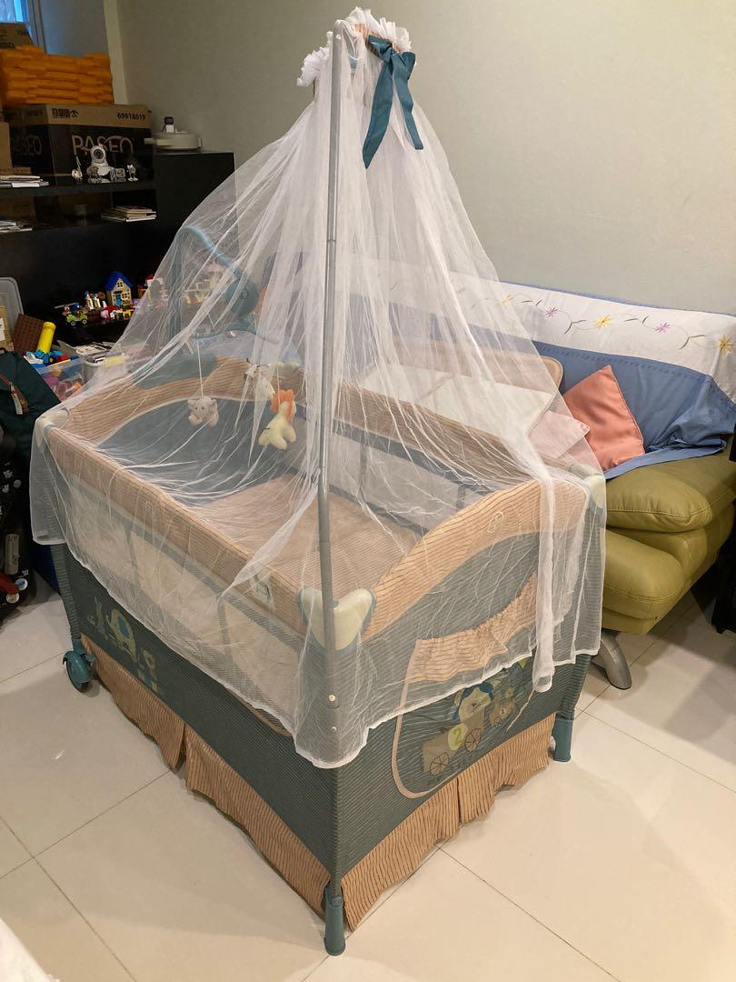 Collapsible Baby Playpen (w/ changing table & mosquito net), Babies