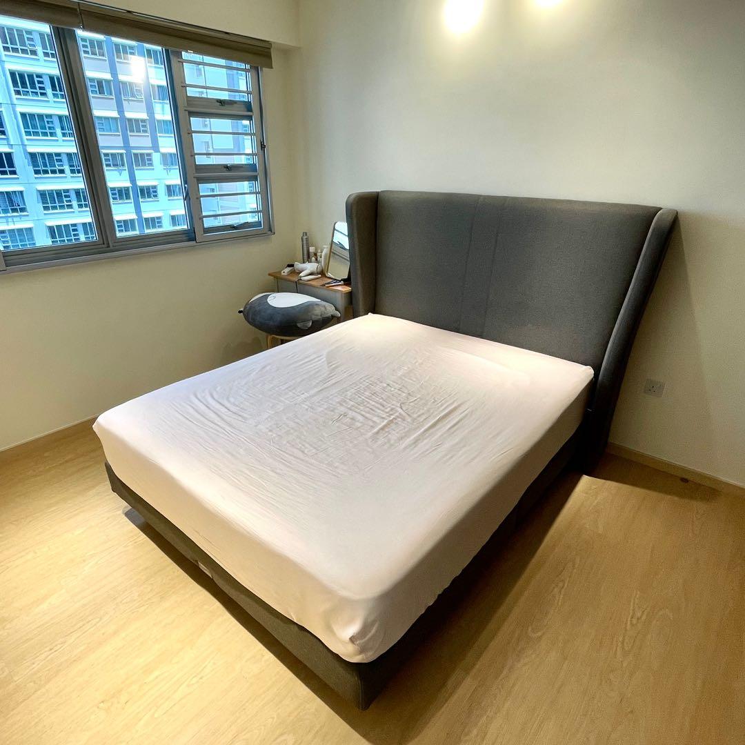 Slumberland Queen Size Bed Frame, Furniture &amp; Home Living, Furniture ...