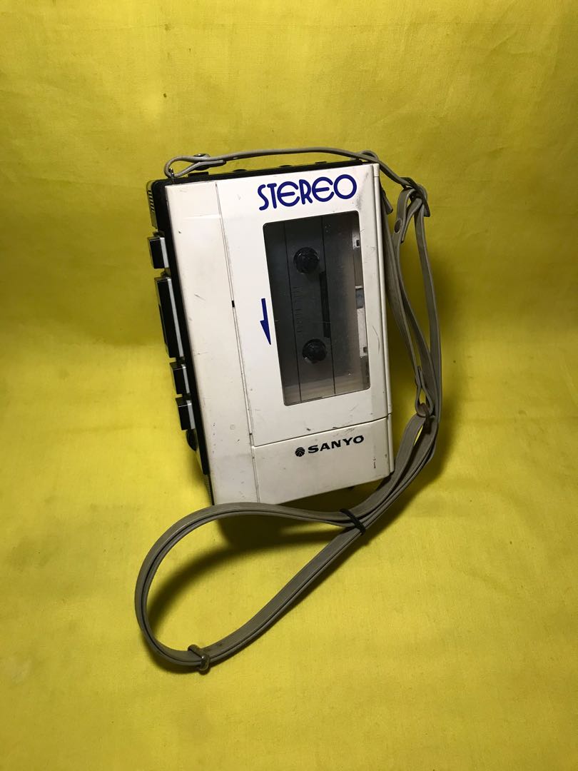 Stereo Cassette Player Sanyo M4430, Musik & Media, CD, DVD & Lainnya di