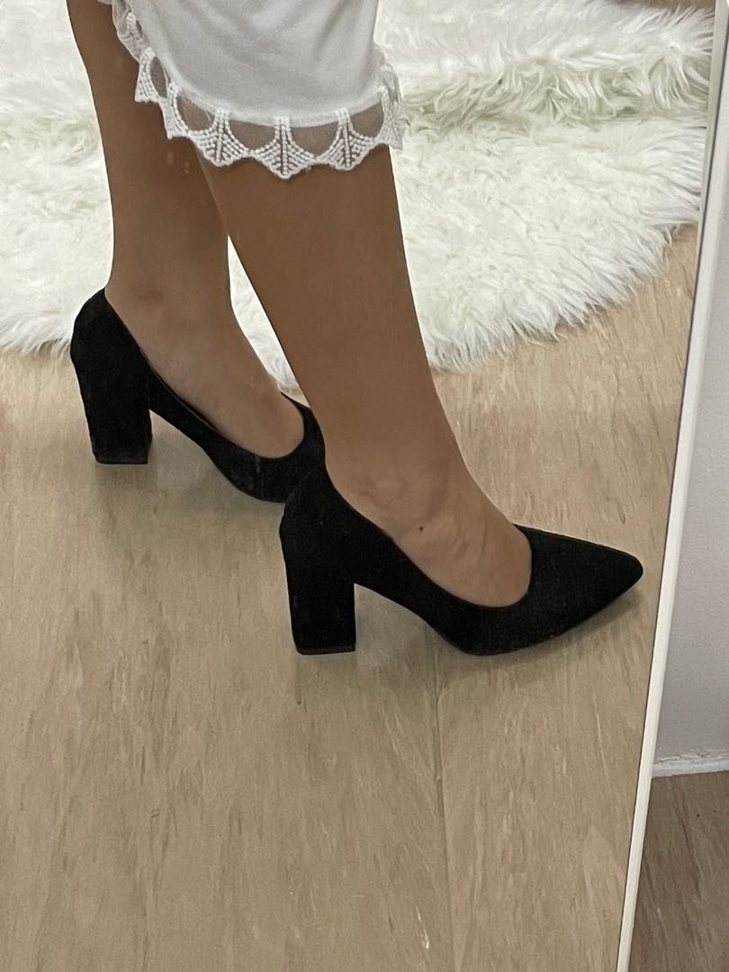 thick black pumps