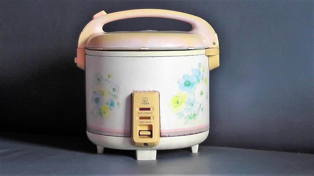 Tiger Brand Rice Cooker, TV & Home Appliances, Kitchen Appliances, Cookers on Carousell