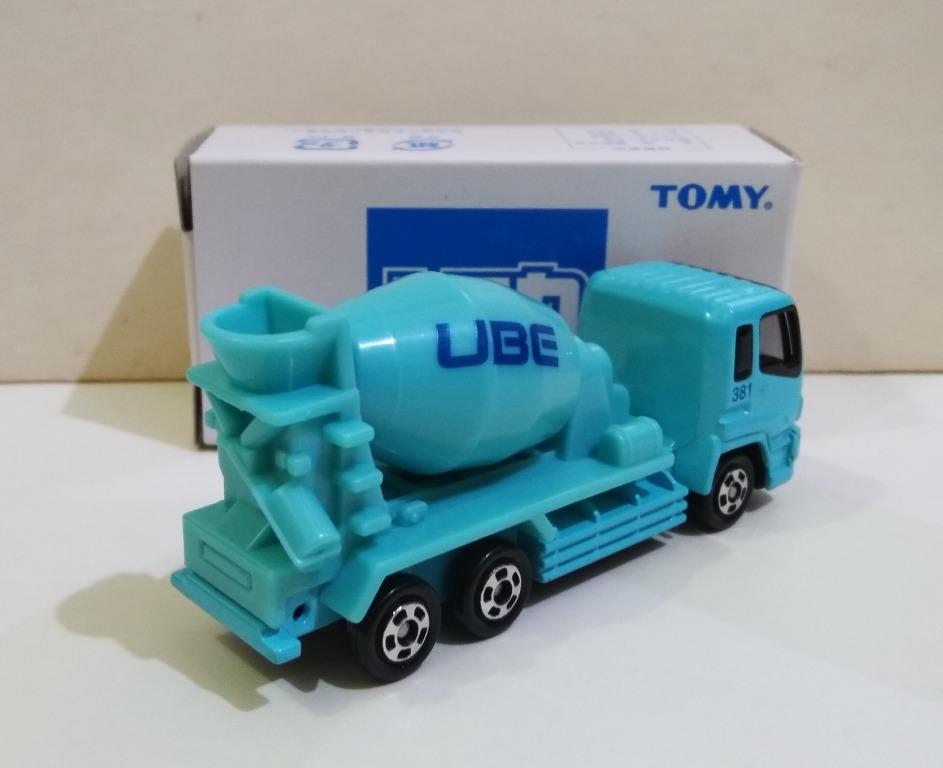 Tomy Tomica No.76 Isuzu Giga Mixer 混凝土車UBE, 興趣及遊戲, 玩具 