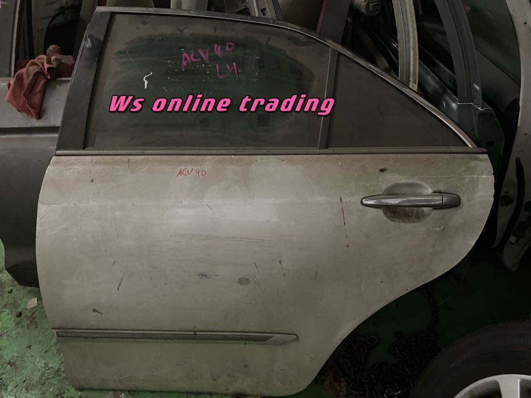 Toyota Camry acv 40 Rear door Lhs complete set, Auto Accessories on ...