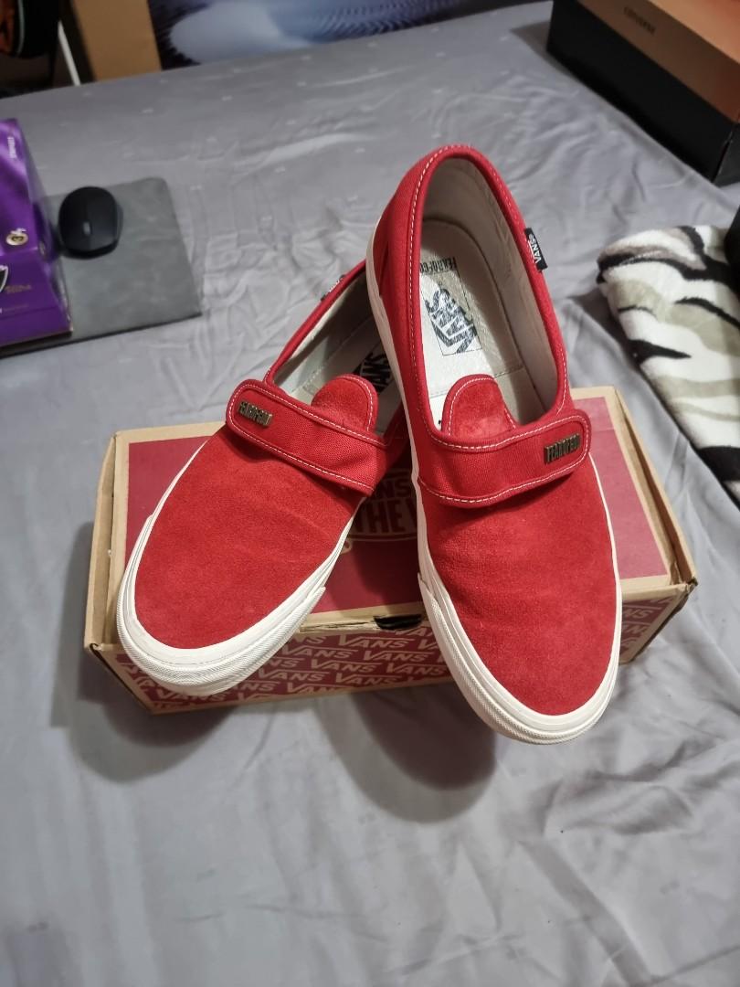 Fog vans slip on new arrivals