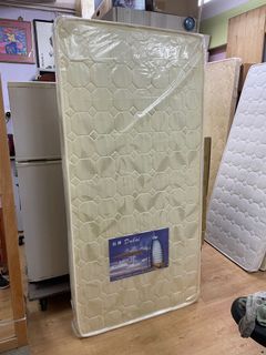 （分類：）位於 。 由 chukeefurniture 提交（商品編號 1123719792，圖片 1）。簡介： 。