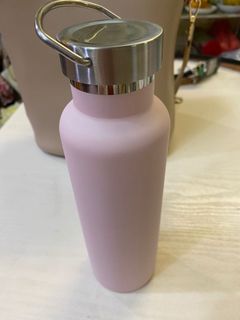 （分類：）位於 。 由 choosemycat 提交（商品編號 1123725498，圖片 1）。簡介： 。