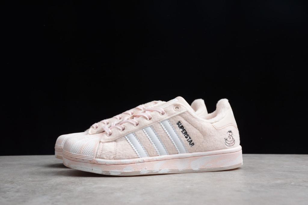 Adidas originals women's sale superstar sneaker 40