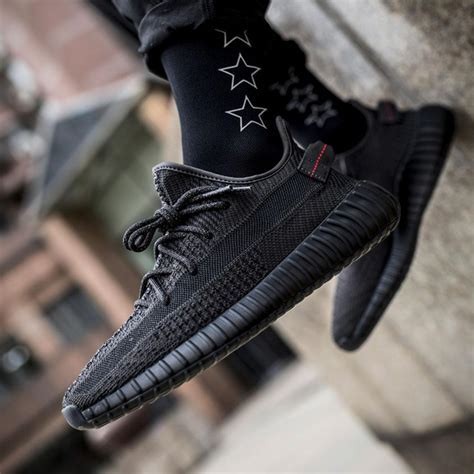 black static yeezy v2