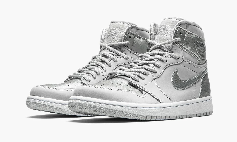 White and hotsell silver jordan 1