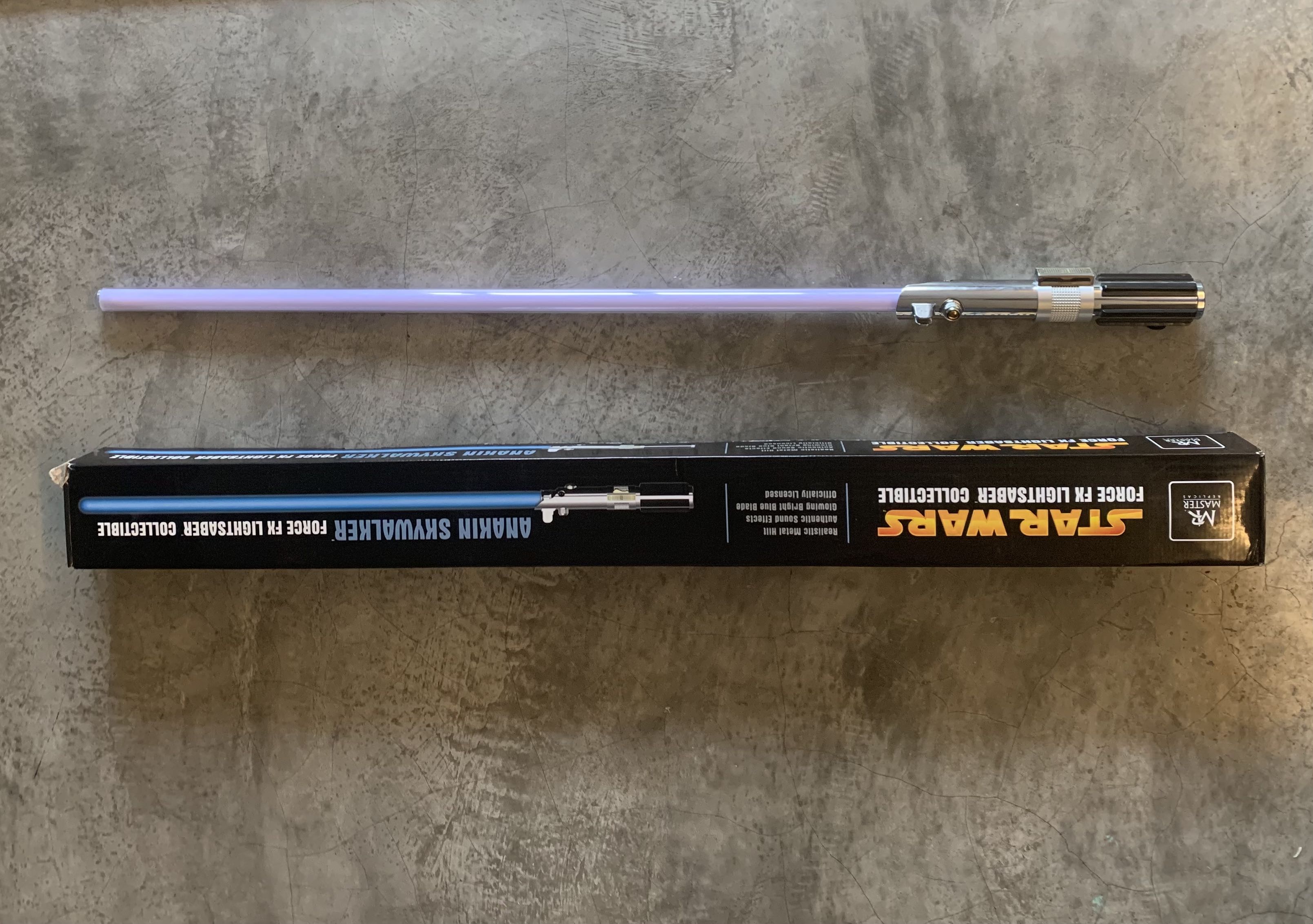 Anakin Lightsaber Star Wars ep3. Master replica Force fx lightsaber