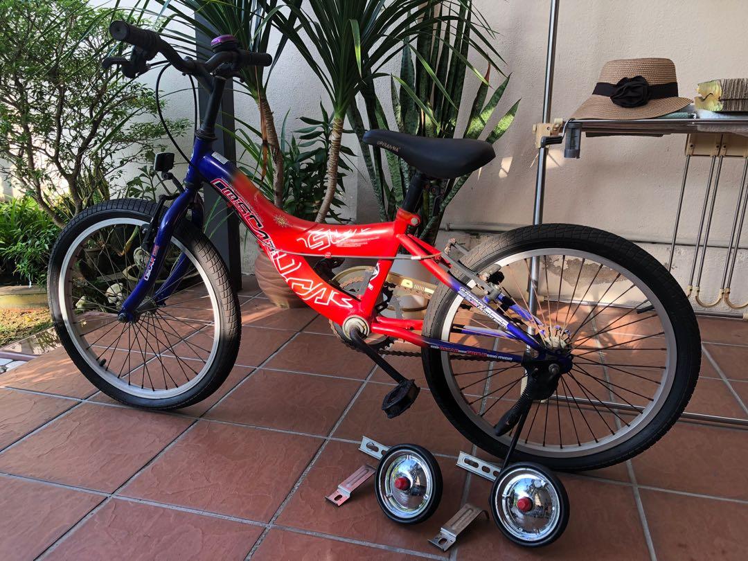Kids Bicycle with 2 extra wheels for beginner