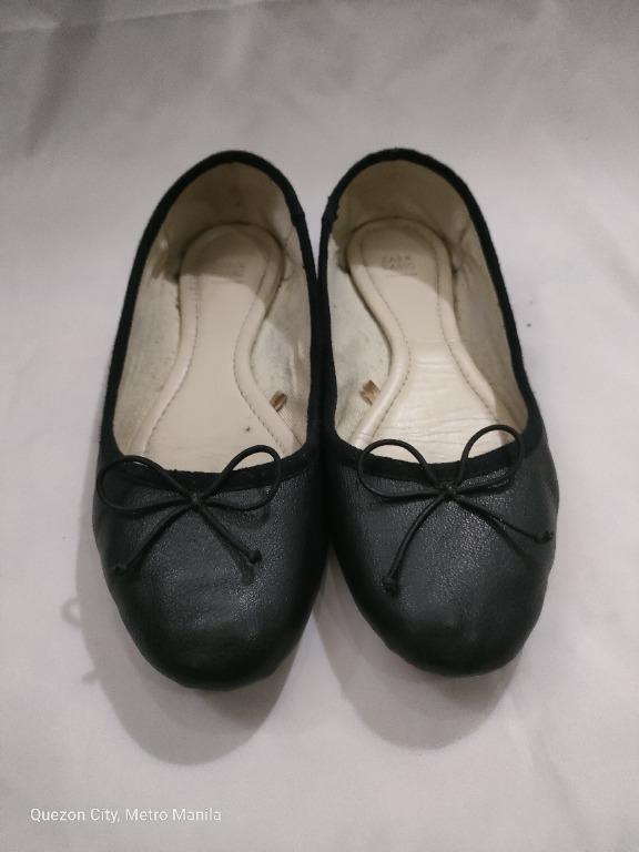 Black Zara Ballet Shoes (Category: Flats & Sandals) located in Quezon City. Submitted by fancyfootworx (Listing ID 1123750336, Image 2). Description: Black ZARA ballet shoes. Excellent condition. Fits US size 5 or EU size 36 (measures 22 cm or 8 3/4 inches insole. .