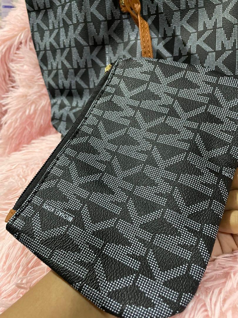 Brand new tote bag with pouch (Category: Tote Bags) located in Paranaque City. Submitted by jayceetrends (Listing ID 1123860316, Image 3). Description: Add 50 pesos for paper bag.