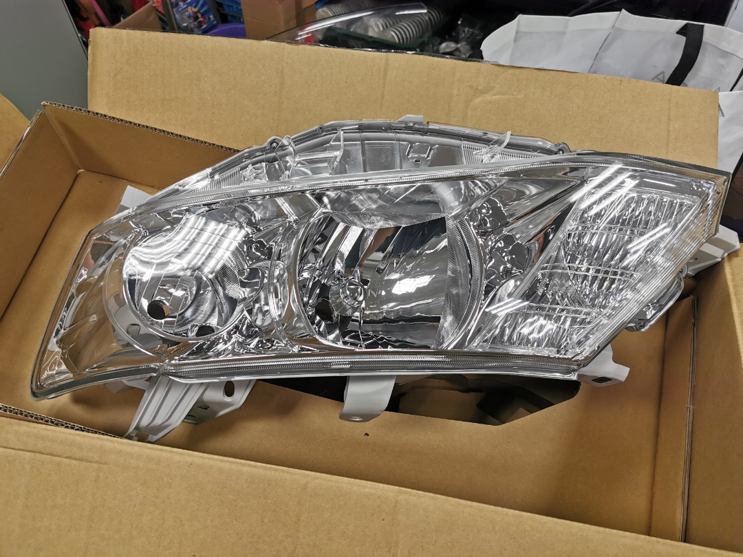 brand-new-toyota-allion-left-headlight-car-accessories-electronics