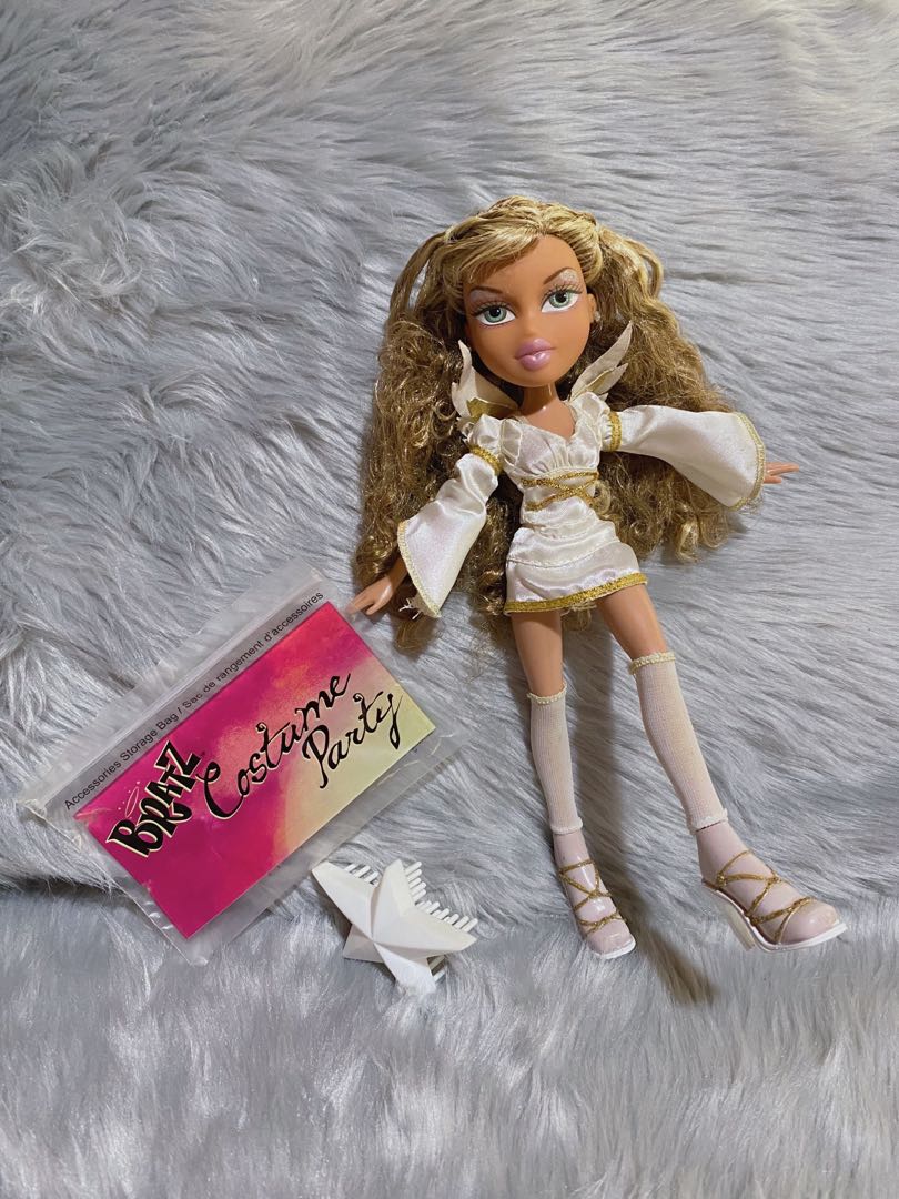 Bratz Doll Costume Party 1st Edition Yasmin OOTB, Hobbies & Toys, Toys &  Games on Carousell
