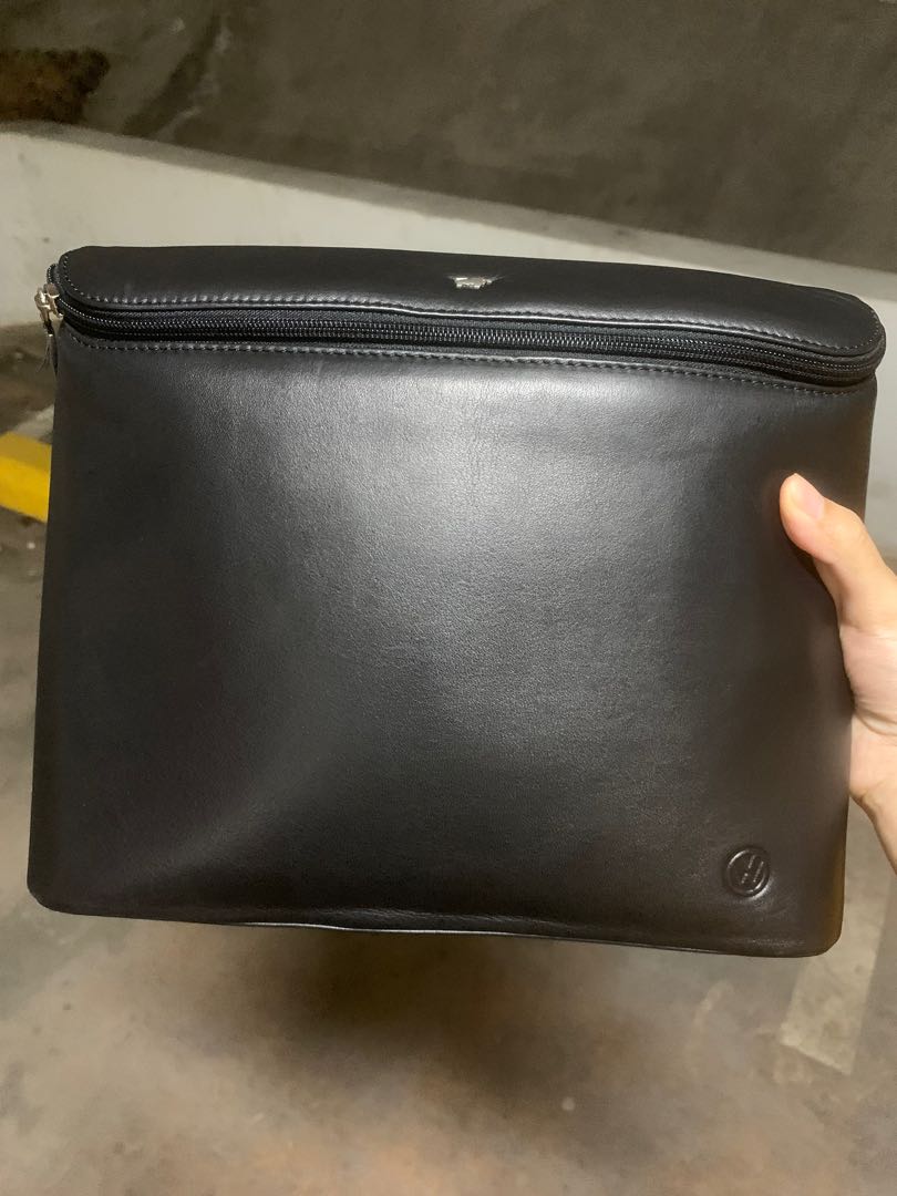Braun Buffel Clutch Bag, Men's Fashion, Bags, Belt bags, Clutches and Pouches on Carousell