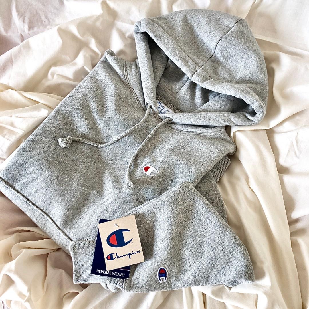 CHAMPION Reverse Weave Hoodie Medium