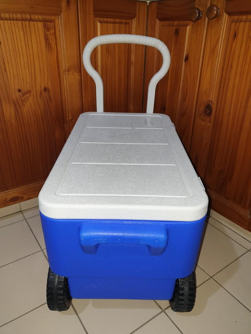 Coleman Ice Box Wheeled Cooler Chiller 47.3L/ 50 quarts, Sports Equipment,  Hiking & Camping on Carousell