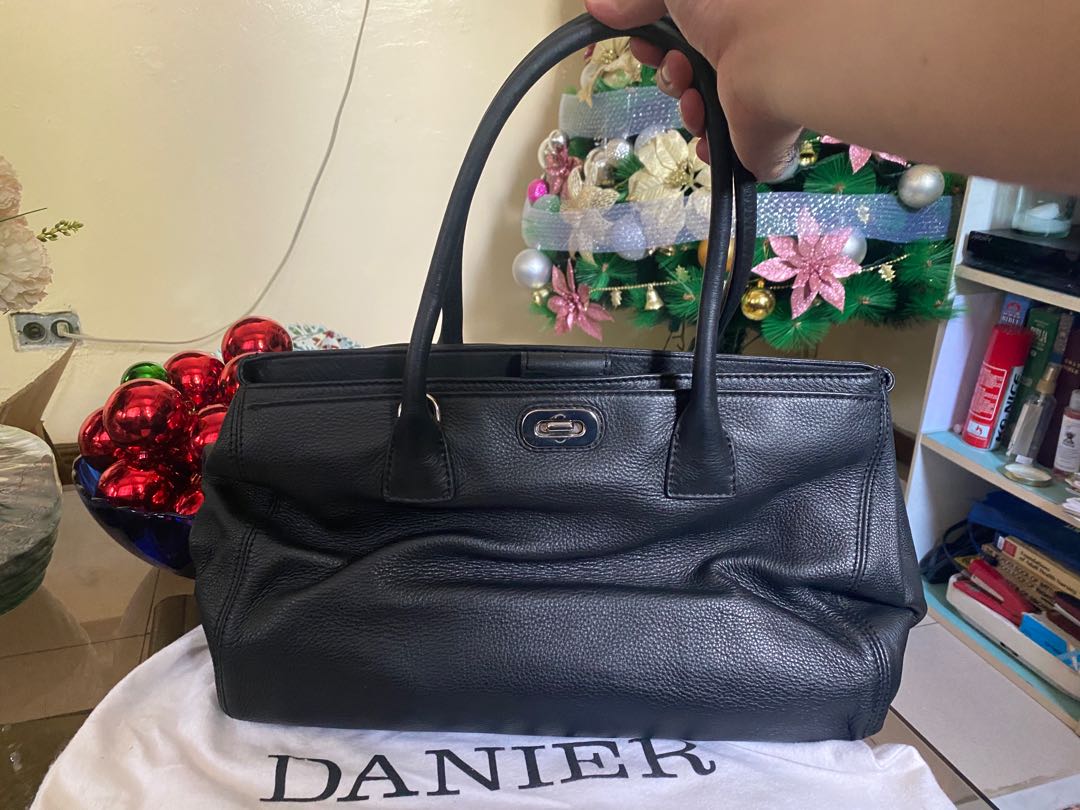 danier leather backpack