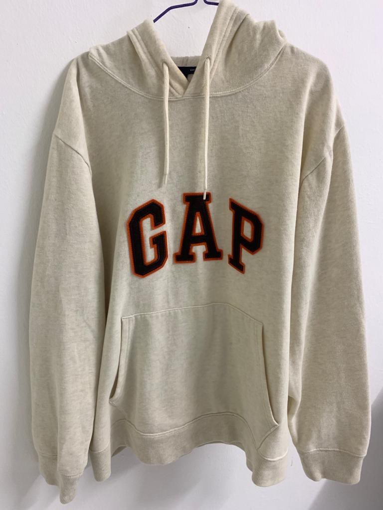 white gap jumper