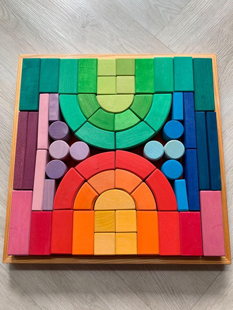 Grimm's romanesque building set top