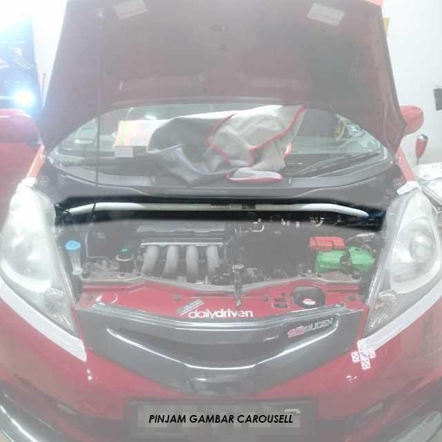 Honda Jazz Original Ultra Racing Strut Bar, Auto Accessories on Carousell