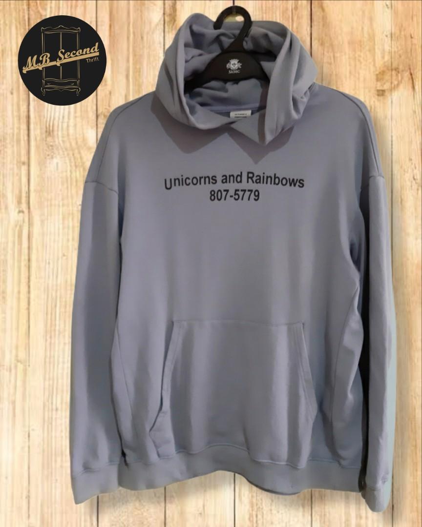 Vetements hoodie sales unicorn and rainbow