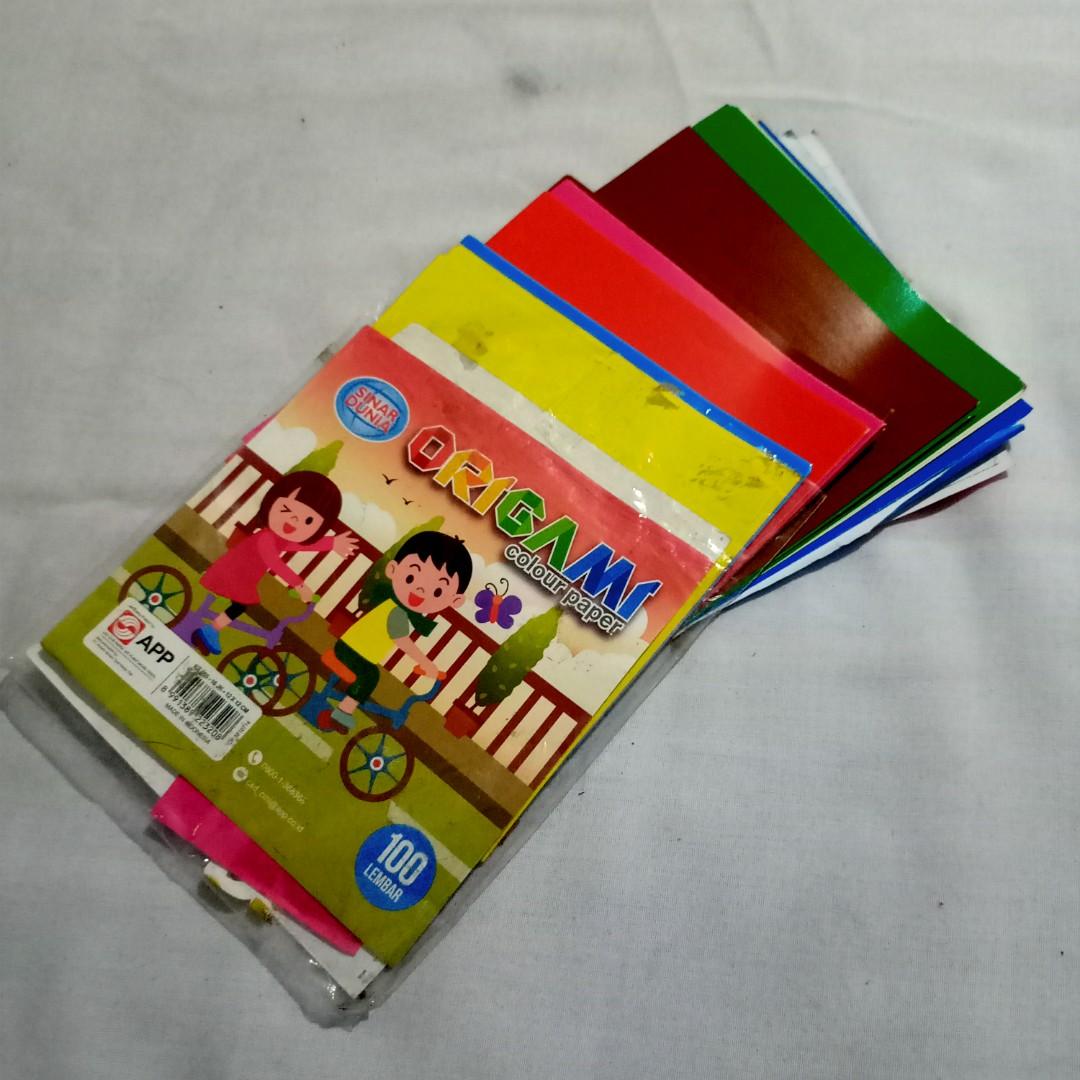 Kertas Origami Berwarna Ukuran Kecil, Buku & Alat Tulis, Alat Tulis di